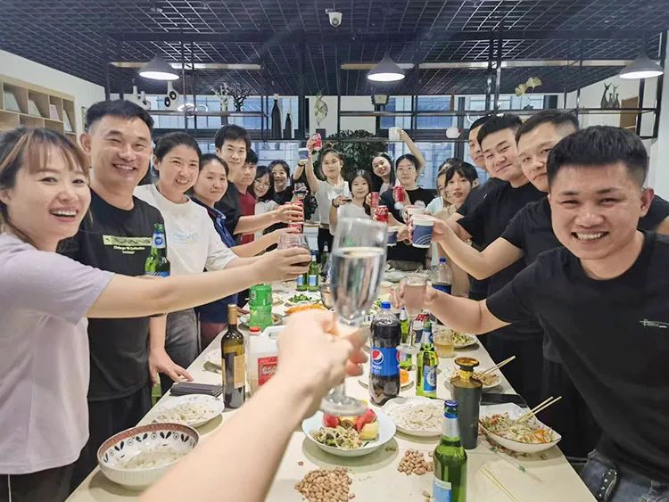滄州智博十八周年團(tuán)建活動(dòng)--風(fēng)華歲月，感恩同行